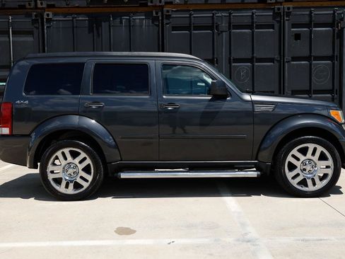 Used 2011 Dodge Nitro Heat AWD/4WD image 13