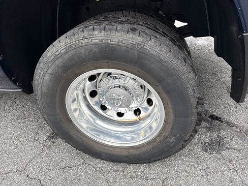 Used 2023 RAM 3500 Laramie AWD/4WD image 19