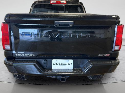 Used 2025 Chevrolet Colorado ZR2 w/ Technology Package AWD/4WD image 9