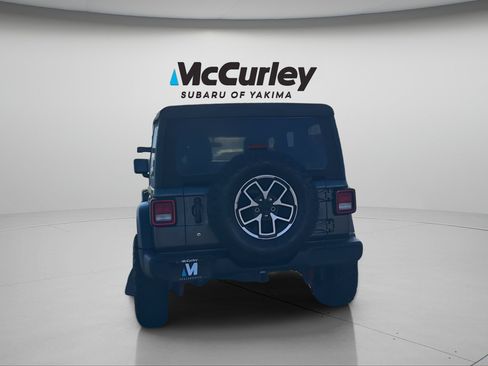 Used 2020 Jeep Wrangler Unlimited Sport AWD/4WD image 5