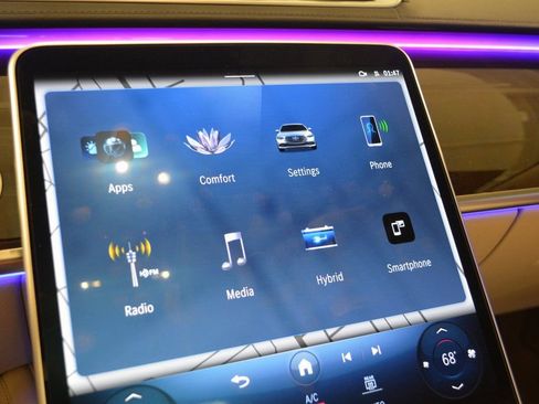 Used 2024 Mercedes-Benz S 580e 4MATIC Sedan image 27