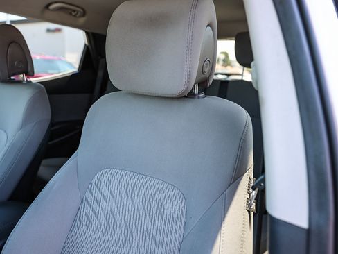 Used 2015 Hyundai Santa Fe Sport AWD/4WD image 13