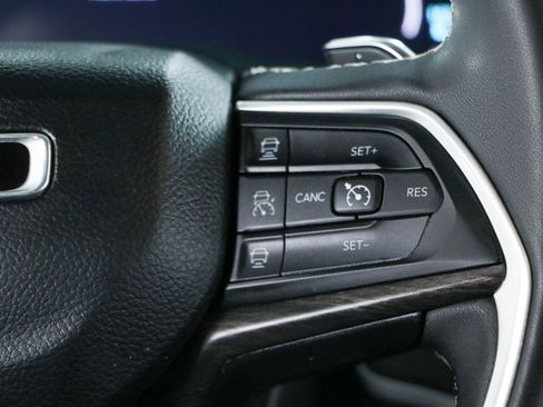 Used 2023 Jeep Grand Cherokee 4WD 4xe w/ Luxury Tech Group II image 14