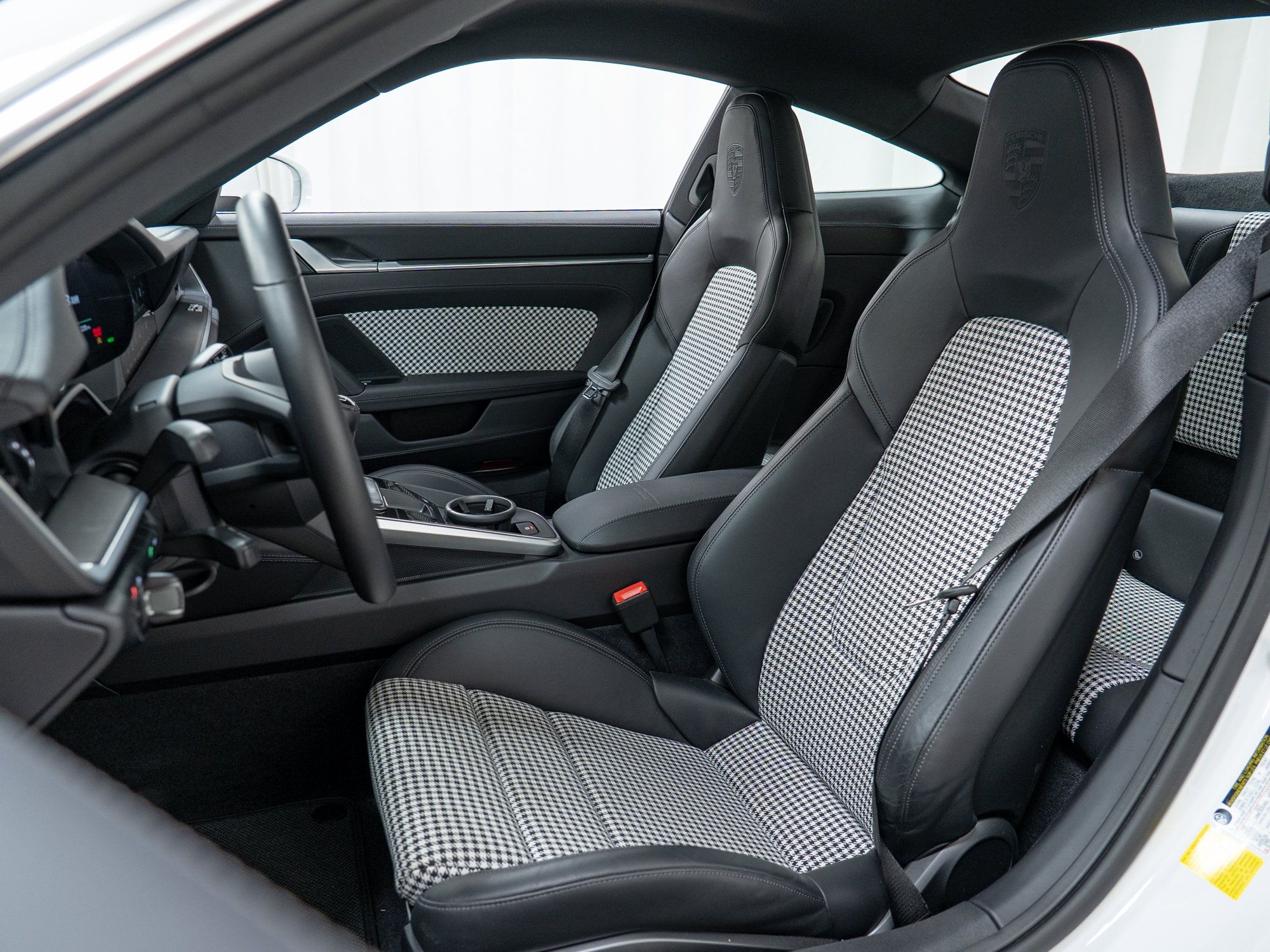Certified 2024 Porsche 911 Carrera S RWD image 20