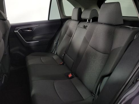 Used 2025 Toyota RAV4 XLE AWD/4WD image 15
