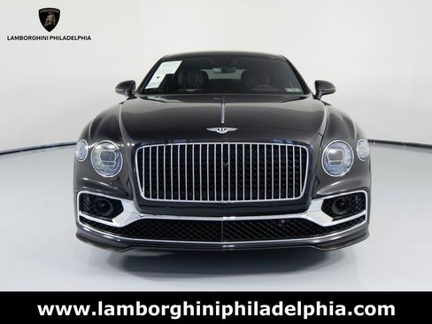 Used 2024 Bentley Flying Spur V8 image 2