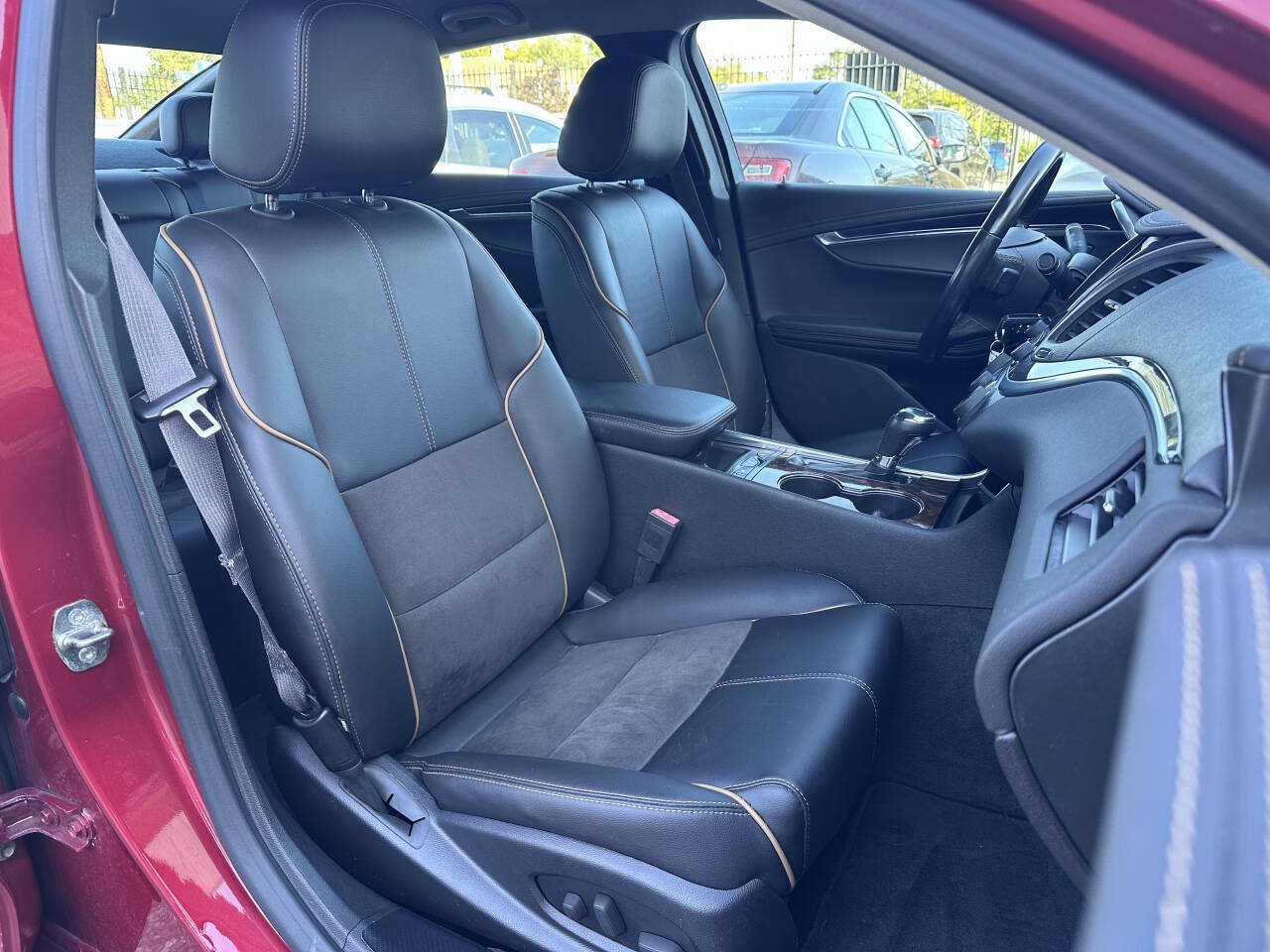 Used 2015 Chevrolet Impala LT w/ Convenience Package FWD image 38