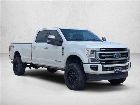 Used 2022 Ford F350 Platinum AWD/4WD image 3