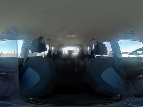 Used 2025 Kia Soul LX w/ LX Technology Package FWD image 40
