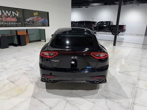 Used 2018 Kia Stinger Premium RWD image 10