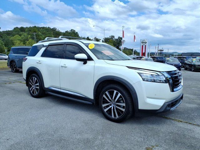 Certified 2023 Nissan Pathfinder Platinum w/ Lighting Package (N93) AWD/4WD image 3