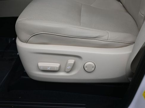 Used 2023 Lexus GX 460 Premium image 15