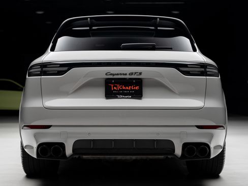 Used 2022 Porsche Cayenne GTS AWD/4WD image 27