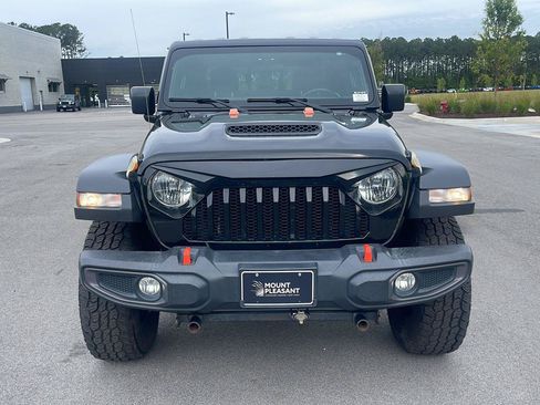 Used 2021 Jeep Gladiator Mojave w/ Cold Weather Group AWD/4WD image 2