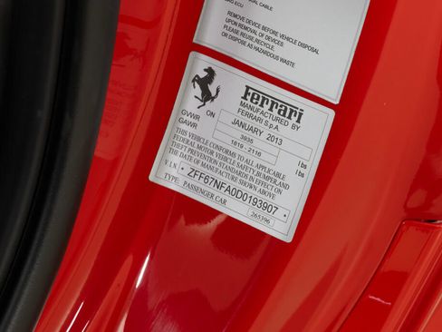 Used 2013 Ferrari 458 Italia Coupe RWD image 28