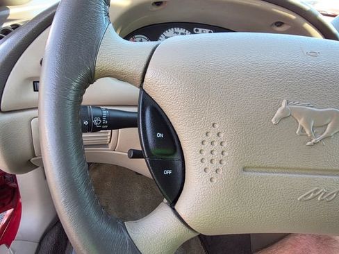 Used 2000 Ford Mustang GT RWD image 26