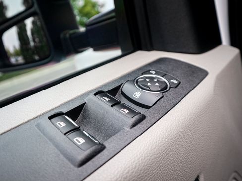 Used 2019 Ford F250 XLT AWD/4WD image 15