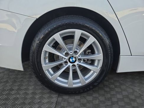 Used 2018 BMW 320i Sedan image 35