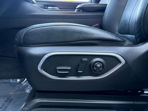 Used 2024 Jeep Wagoneer Series II w/ Flexible Seating Group image 26