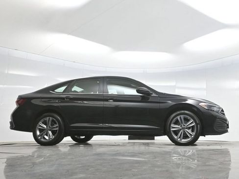 Used 2024 Volkswagen Jetta SE FWD image 62