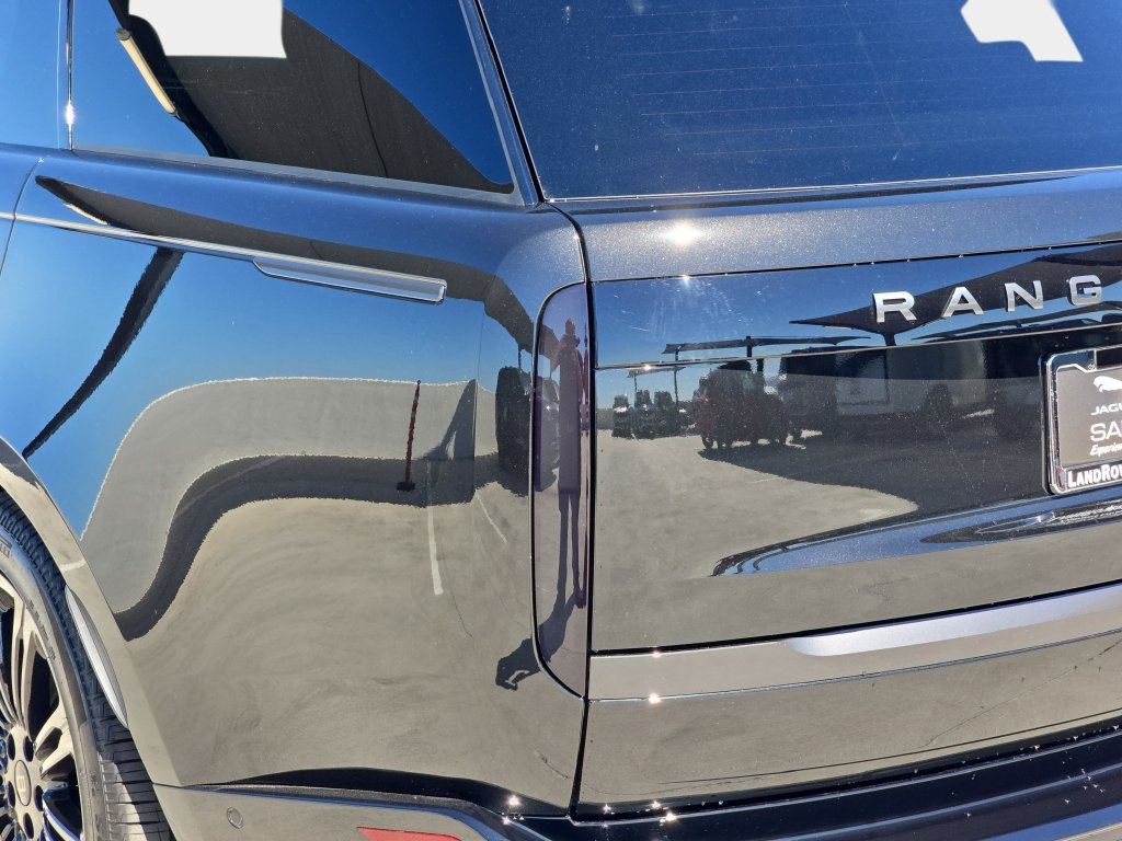 New 2027 Land Rover Range Rover SE AWD/4WD image 36