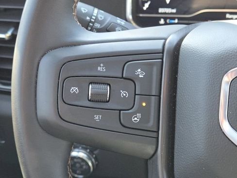 Used 2024 GMC Sierra 2500 AT4 w/ Technology Package AWD/4WD image 16