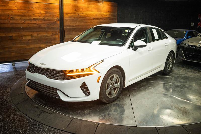 Used 2022 Kia K5 LXS FWD image 2