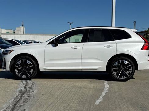 Used 2026 Volvo XC60 B5 Plus w/ Climate Package AWD/4WD image 6