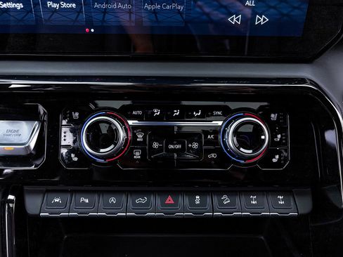 Used 2025 GMC Sierra 1500 AT4X image 27