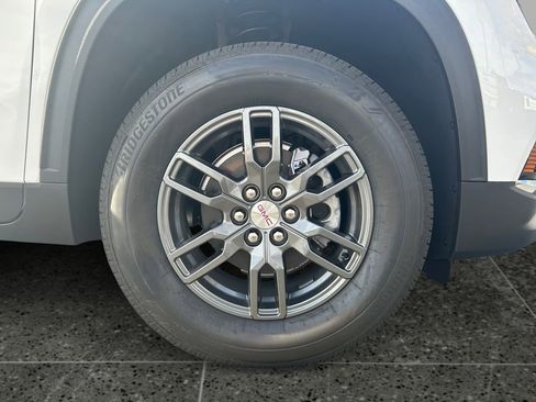 New 2026 GMC Acadia Elevation image 9