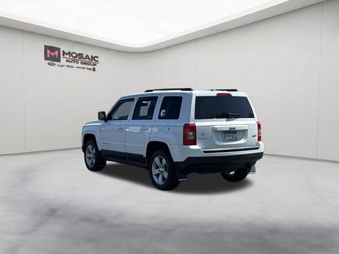 Used 2017 Jeep Patriot Latitude AWD/4WD image 7