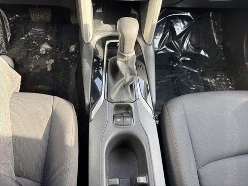 Used 2024 Toyota Corolla Cross LE image 35