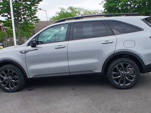 Certified 2023 Kia Sorento X-Line EX AWD/4WD image 8