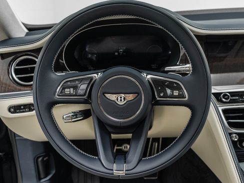 Used 2026 Bentley Flying Spur Plug-In Hybrid AWD/4WD image 15