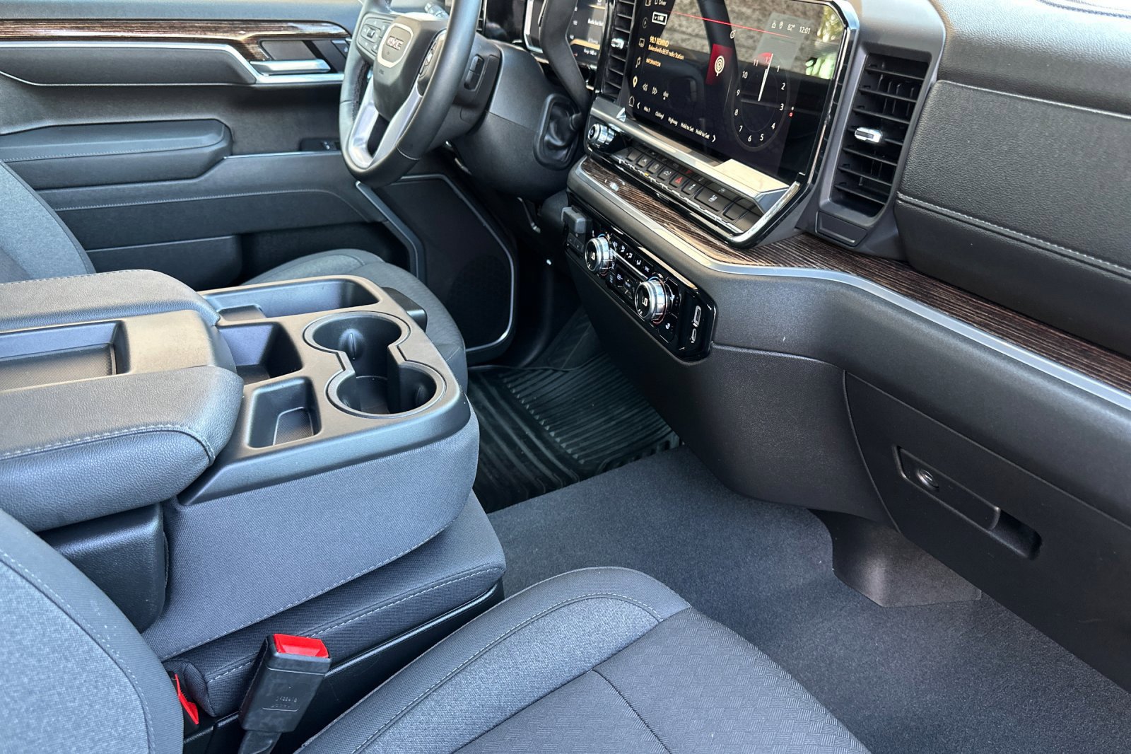 Certified 2026 GMC Sierra 1500 Elevation AWD/4WD image 16