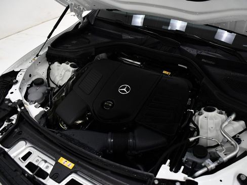 New 2026 Mercedes-Benz GLC 300 4MATIC image 5