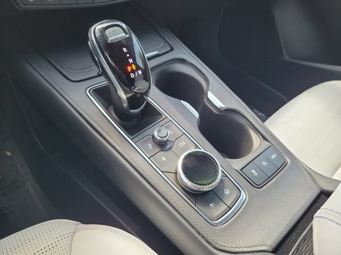 Used 2024 Cadillac XT4 Sport FWD image 33