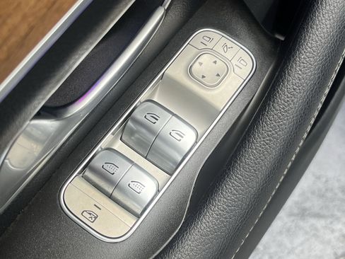 Used 2021 Mercedes-Benz GLS 450 4MATIC image 26