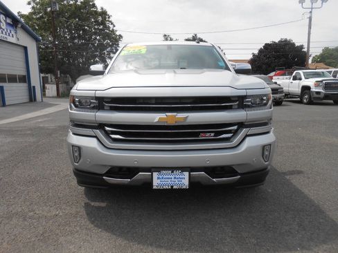 Used 2017 Chevrolet Silverado 1500 LTZ Z71 w/ LTZ Plus Package image 4
