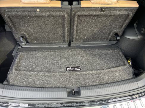 Certified 2023 Volkswagen Tiguan SE w/ Panoramic Sunroof Package FWD image 31