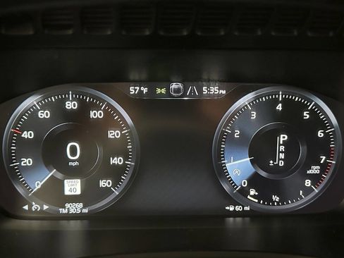 Used 2016 Volvo XC90 T5 Momentum image 12