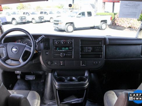 Used 2016 Chevrolet Express 2500 image 20