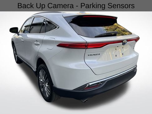Used 2021 Toyota Venza Limited image 7
