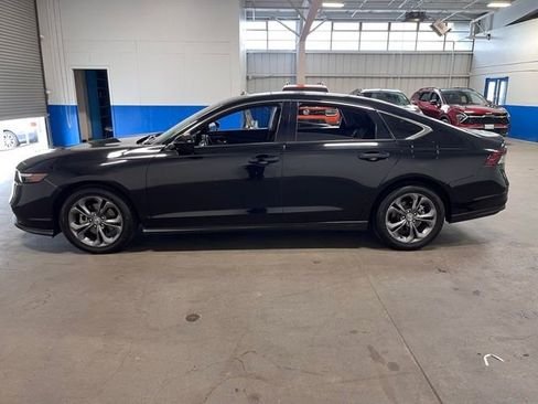 Used 2023 Honda Accord EX image 6