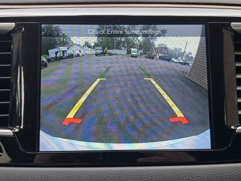 Used 2017 Chrysler Pacifica Touring-L Plus w/ Tire & Wheel Group FWD image 31