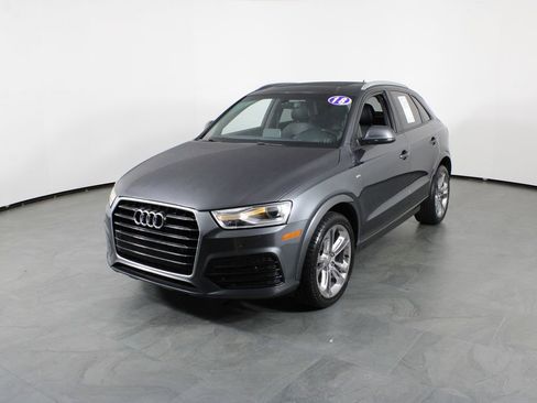Used 2018 Audi Q3 2.0T Premium w/ Convenience Package image 2