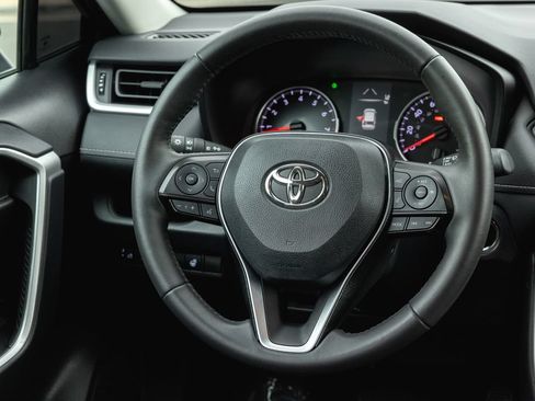 Certified 2020 Toyota RAV4 XLE w/ XLE Grade Weather Package FWD image 28