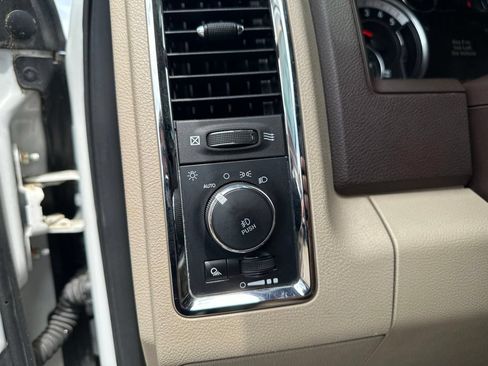 Used 2018 RAM 2500 Laramie AWD/4WD image 23