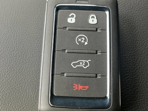 New 2025 Jeep Grand Cherokee L Altitude AWD/4WD image 23