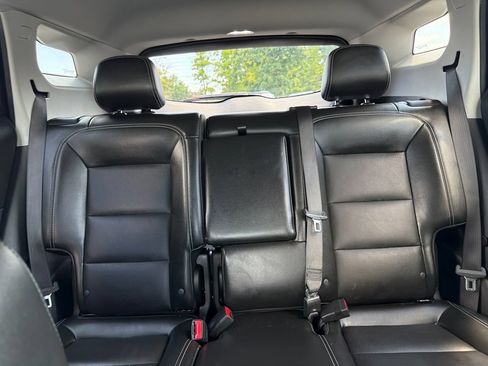 Used 2023 GMC Terrain SLT FWD image 47